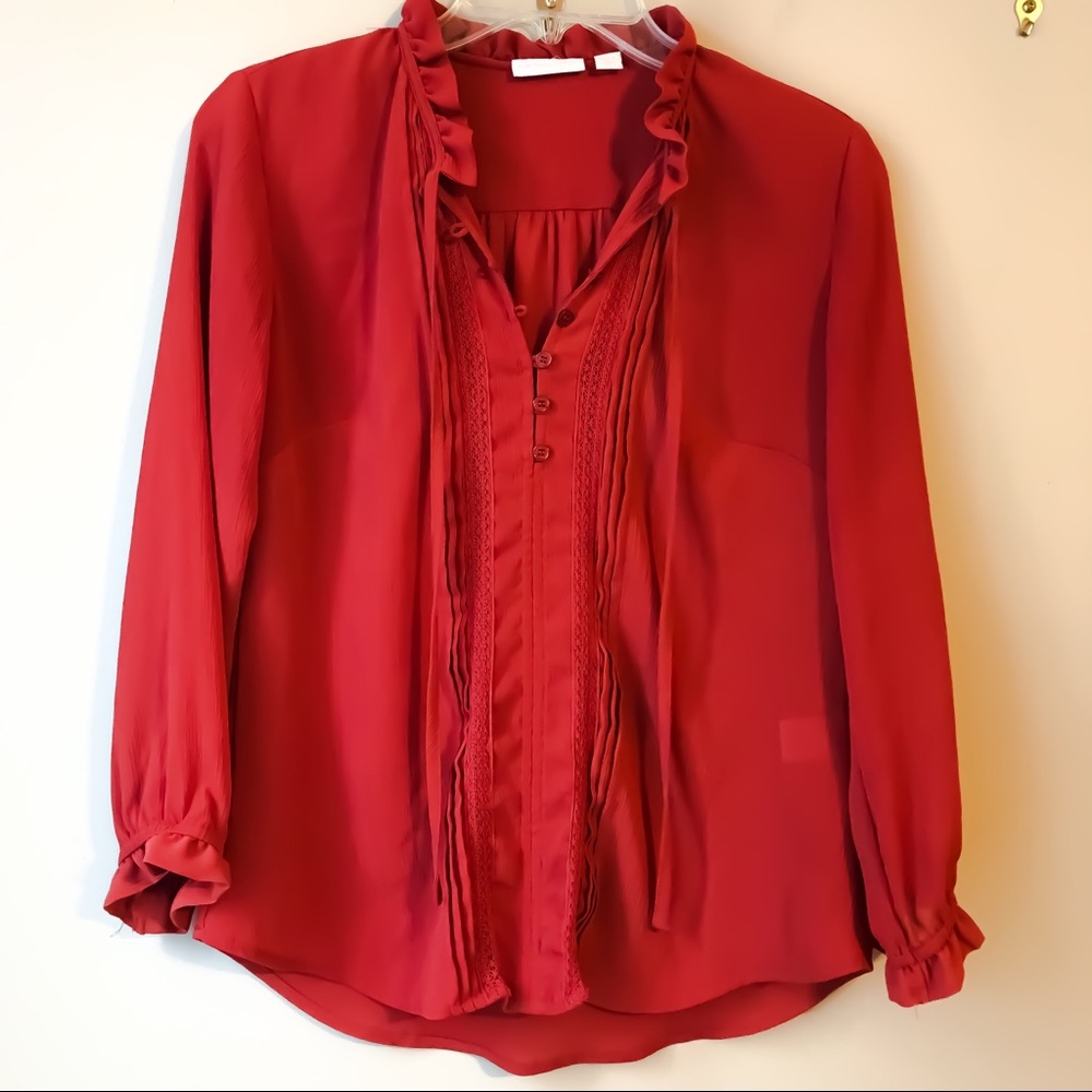 Long sleeved New York and Company top